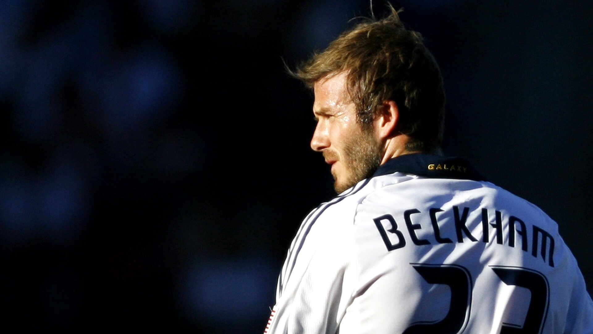 冰与火之歌，莱奥如何用防守艺术锁死瑞士