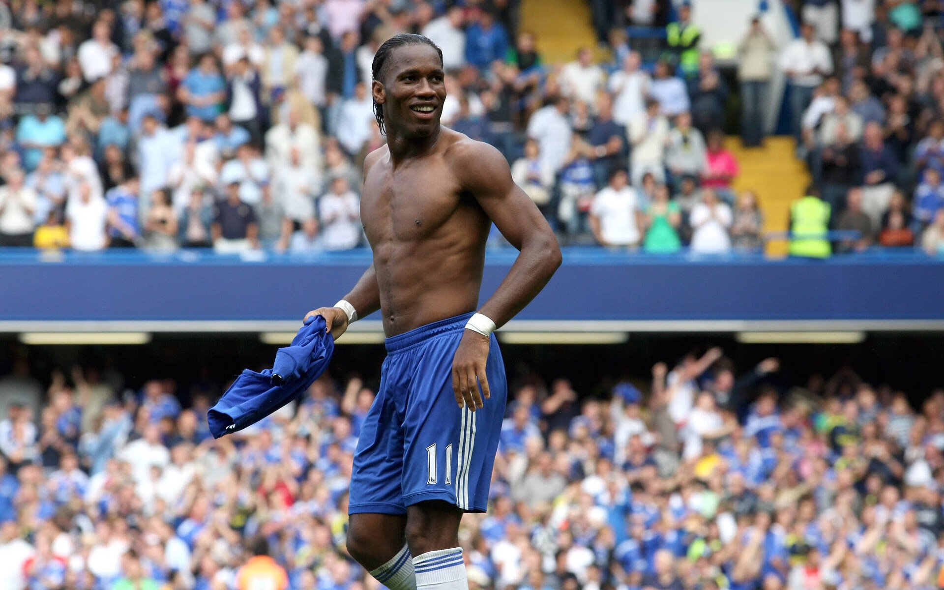 戈麦斯一锤定音，阿森纳惊险突围土耳其地狱主场